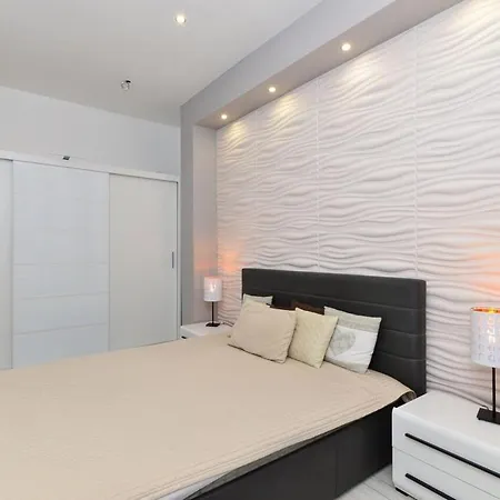 Grey Comfort 2br Near Keleti * Budapest