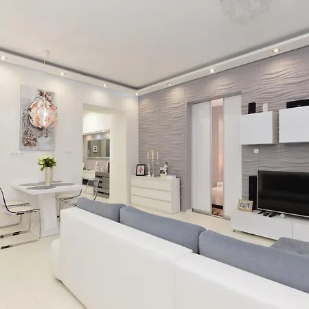 Grey Comfort 2br Near Keleti شقة بودابست